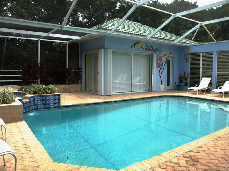 409 S Harbor Pool & Hot Tub